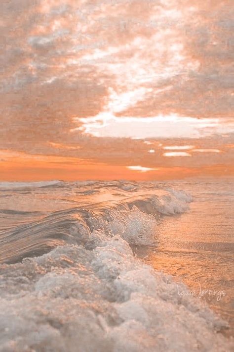 Orange Peach Aesthetic, Pale Orange Aesthetic, Peach Aesthetic Vintage, Ocean Art Painting, Color Melon, Hello Kitty Wallpaper Hd, Peach Aesthetic, Aesthetic Sunset, Seascape Art