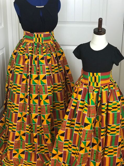 Boss Attire, Wax Print Skirt, Ankara Clothes, African Skirt, Polynesian Dress, Igbo Wedding, Handwriting Examples, African Print Skirt, African Skirts