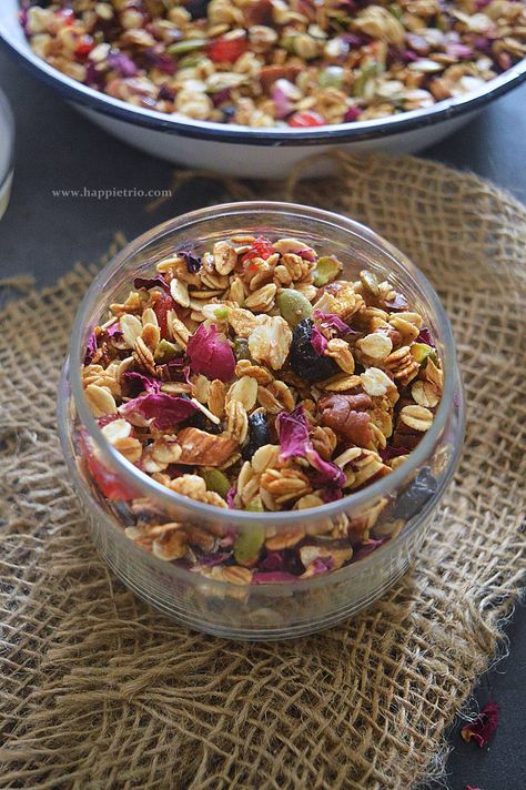 Easy Chicken Curry Recipe, Savory Granola, Chicken Curry Recipe Easy, Breakfast Basket, Baked Granola, Almond Granola, Rose Recipes, Rose Flavored, Herb Recipes