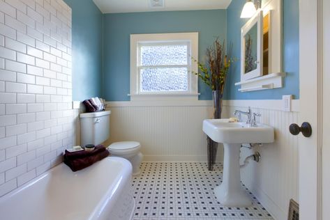 BLUE AND WHITE BATHROOM IDEAS – Blue and white are two colours that brighten up your bathroom. Although blue is a coloured one, it is a neutral-gender... Makeover Kamar Mandi, Black And White Tiles Bathroom, Bathroom Decals, Metal Mosaic Tiles, Narrow Bathroom, Art Deco Bathroom, Bathroom Rules, Deco Bathroom, Cheap Bathrooms