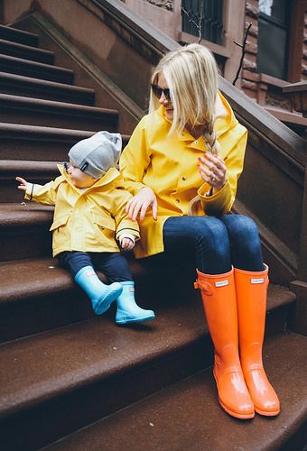 Woman Wearing Orange Hunter Boots | Beverly J. Wilson | Flickr Cheap Raincoats, Kid Outfit, Family Aesthetic, Green Raincoat, Amber Fillerup Clark, Urban Kids, Future Mommy, Barefoot Blonde, Amber Fillerup