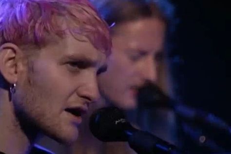 Alice in Chains❤️MTV Unplugged, 1996 Alice In Chains Unplugged, Mad Season, Jerry Cantrell, Mtv Unplugged, Layne Staley, Alice In Chains, Music Mood, Gerard Way, Most Beautiful Man