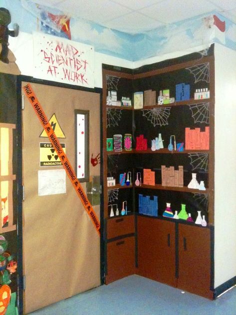 Science Classroom Halloween Decorations Science Classroom Door, Science Room Decor, Halloween Classroom Decorations, Uhyggelig Halloween, Science Room, Science Classroom Decorations, Science Decor, 8th Grade Science, School Doors