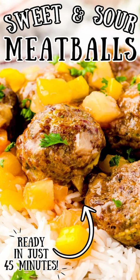 Sweet And Sour Meatballs With Pineapple, Pineapple Sweet And Sour Sauce, Yellow Pepper Recipes, Recipe With Pineapple Chunks, Sweet N Sour Meatballs, Sweet And Sour Meatballs Recipe, Brown Sugar Pineapple, Easy Suppers, Meatball Sauce