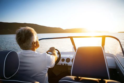 Boat In The Ocean, Lake Keowee, Boat Safety, Ultimate Bucket List, How To Drive, Valentine Photography, Pontoon Boat, Boat Rental, Kayaks