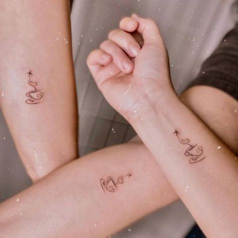 InkMatch 30 Deep Meaningful Tattoo Ideas For You And Your Best Friend — About Best Friend, Deep Meaningful Tattoos, Pinky Promise Tattoo, Best Friend Tattoo, Meaningful Tattoo Ideas, Promise Tattoo, Matching Best Friend Tattoos, Tattoo Minimalist, Omerta Tattoo