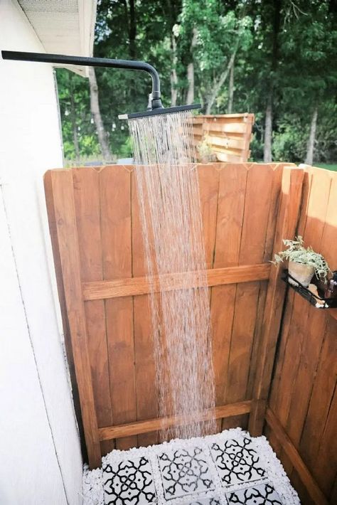 Diy Grill Table, Diy Outdoor Shower Ideas, Outdoor Shower Ideas, Outside Showers, Outdoor Shower Enclosure, Outdoor Shower Diy, Outdoor Showers, Pool Shower, Painted Patio