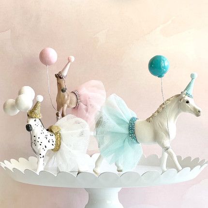 Pony Tea Party, Cowgirl Party Decor, Horse Theme Birthday Party, Tan Horse, Horse Party Decorations, Horse Cake Toppers, Horse Birthday Party, Brown And White Horse, Horse Birthday Cake