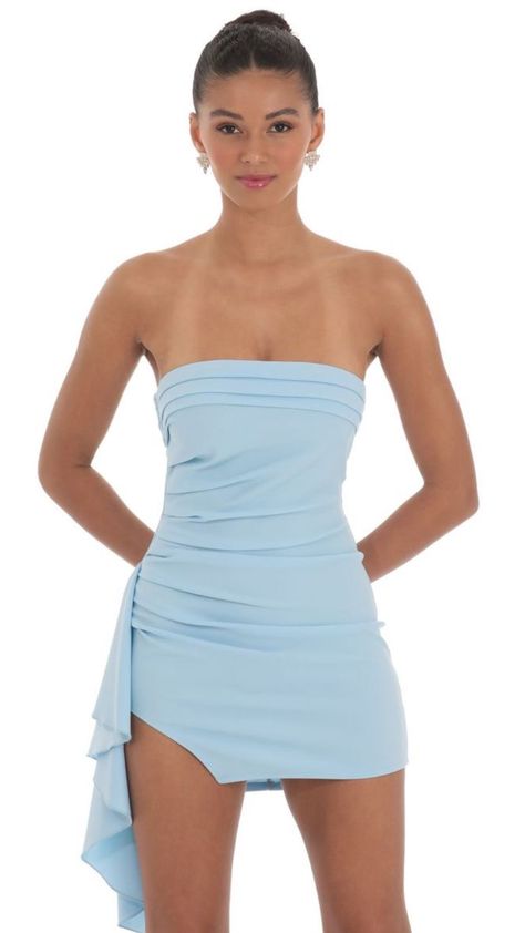 Strapless Blue Dress Short, Lucy In The Sky Dress Homecoming Blue, Blonde Hoco Dress, Homecoming Dress Light Blue, Cute Unique Hoco Dresses, Nice Mini Dress, Mini Light Blue Dress, Short Blue Hoco Dresses, Beach Hoco Dress