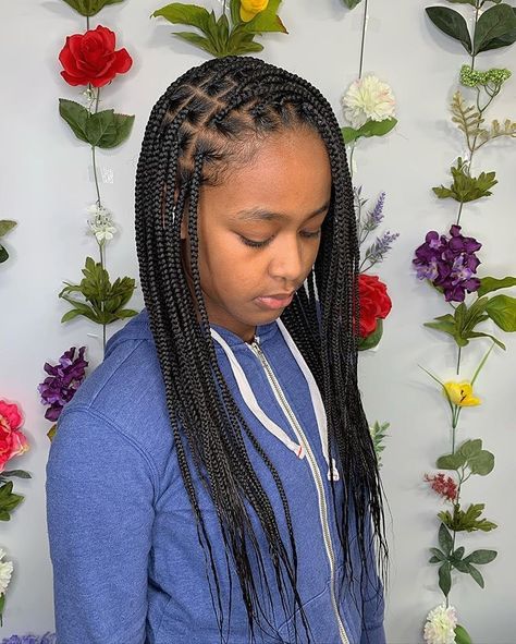 Waist Length Braids, Box Braids Medium Length, Plait Styles, Latest Braided Hairstyles, Medium Knotless, Cute Box Braids, Knotless Box Braids, Medium Box Braids, Individual Braids