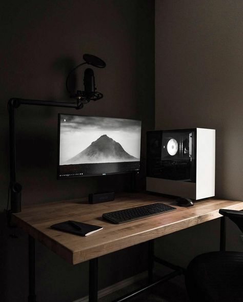 Study Desk Decor Aesthetic, Pc Build Setup, Desk Setup Study, Desk Decor Aesthetic, Aesthetic Desk Setup, Aesthetic Setup, Minimal Desk Setup, Minimal Desk, Study Desk Decor