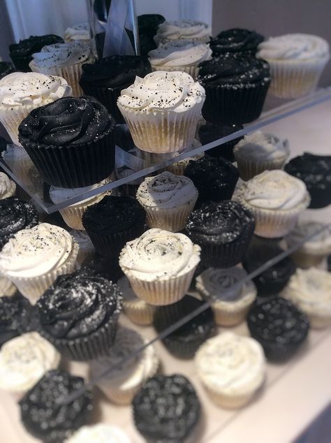 Black Tie Party Food, Black Tie Theme Birthday Party, Silver And Black Graduation Party Ideas, Black And White Tie Party, Black Tie Sweet 16 Party Ideas, Black Tie 21st Birthday, Black Tie Sweet 16, Black Tie Party Ideas, Black White And Silver Birthday Theme