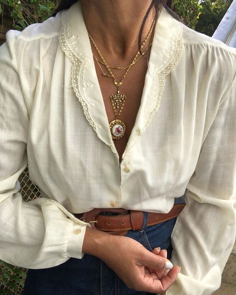 Victorian Blouse Outfit, 70s Victorian, Fashion Collection Inspiration, 70s Blouse, Instagram Site, Victorian Blouse, Blouse Outfit, Cotton Tops, Diy Fashion