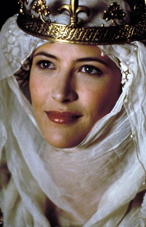 sophie marceau | Sophie Marceau – Braveheart Movie photos Medieval Woman, Ingmar Bergman, Sophie Marceau, French Beauty, Costume Drama, Medieval Dress, French Actress, Medieval Fashion, Movie Costumes