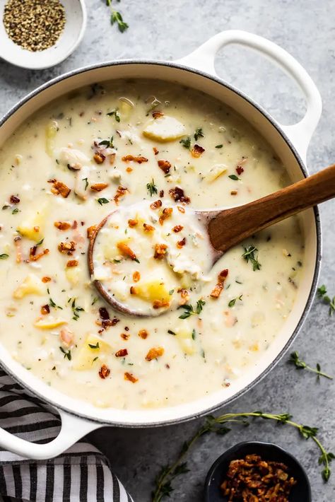 Creamy Dairy Free Clam Chowder (Whole30) | Get Inspired Everyday! Whole 30 Clam Chowder, Paleo Clam Chowder, Dairy Free Clam Chowder Recipe, Dairy Free Clam Chowder, Dairy Free Soup Recipe, Paleo Soups, Clam Chowder Recipe, Luteal Phase, Fish Chowder