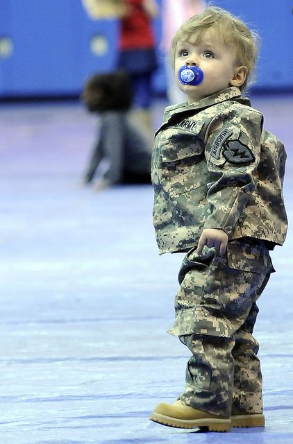 Four hundred Soldiers from the 4th Brigade Combat Team (Airborne), 25th Infantry Division, return to JBER-Richardson, October 4, 2012, after a 10-month deployment to Afghanistan. The Soldiers were honored in a homecoming ceremony held at Buckner Physical Fitness Center, where they were reunited with their families. Nearly 1,800 Soldiers have returned home so far, with approximately 1,700 scheduled to arrive within the next few weeks. (U.S. Air Force Photo/Percy G. Jones) Soldier Man, 25th Infantry Division, Army Baby, Cutest Picture Ever, Exhausted Mom, Army Usa, Military Man, Military Homecoming, The Salvation Army