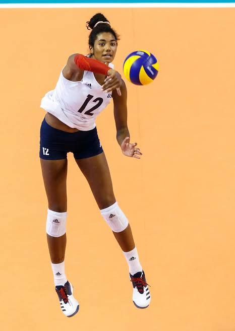 Black Volleyball Players, Black Volleyball, Volleyball Player, Women Volleyball, Volleyball Players, Famous People, Sports Women, Volleyball, Black Women