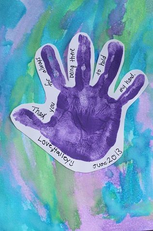 Father's Day Handprint Craft Purple Toddler Crafts, Purple Handprint Crafts, Father’s Day Handprint Crafts For Preschoolers, Father’s Day Handprint, Father’s Day Handprint Craft, Father’s Day Hand Paint Ideas, Father’s Day Craft Toddler Easy, Father’s Day Kids Hands, Father’s Day Poem Handprint