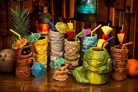 Star Wars Geeki Tikis Star Wars Gadgets, Tiki Mugs, Tiki Lounge, Tiki Art, Jabba The Hutt, Star Wars Celebration, Tiki Torches, Star Wars Costumes, Star Wars Film