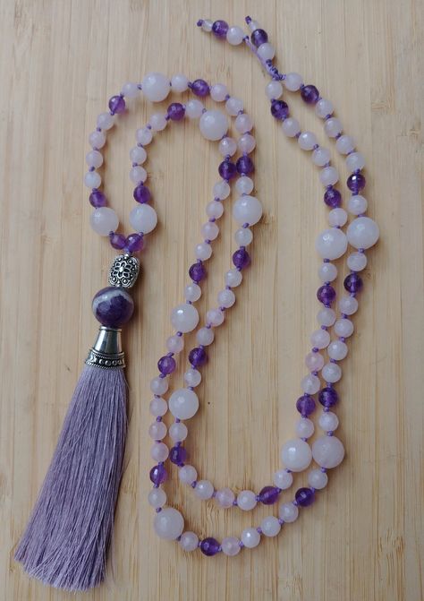 Ocean Bracelet, Mala Bead Necklace, Jewelry Hanger, Bangles Jewelry Designs, Crystal Magic, Chakra Jewelry, Mala Necklace, Handmade Jewelry Diy, Mala Beads