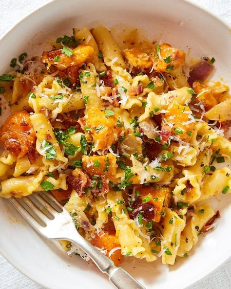 NYT Cooking’s Instagram post: “Butternut Squash Pasta With 📣 Bacon 📣 and 📣 Parmesan! 📣 @yossyarefi's dreamy weeknight recipe is at the link in bio.” Bacon And Butternut Pasta, Butternut Chicken Pasta, Butternut Squash And Bacon Recipes, Roasted Butternut Squash Pasta Recipes, Butternut Squash Bacon Pasta, Butternut Squash With Pasta, Butter Nut Squash Pasta Recipes, Butternut Squash And Pasta Recipes, Butternut Pasta Recipes