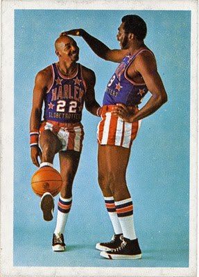 Harlem Globetrotters- Meadowlark Lemon, Curley Neal Throwback Jerseys, Richard Johnson, Win Streak, Cocoa Puffs, I Love Basketball, Harlem Globetrotters, Basketball Photography, Nba Legends, Basketball Legends