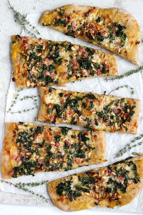 Pancetta, Kale, and Pumpkin Flatbread // @thebellevie Fall Flatbread, Kale Flatbread, Pumpkin Sauce, Vegan Lunches, Flatbread Recipes, Pizza Pie, Bon Appetite, Dinner Food, Sweet And Savory