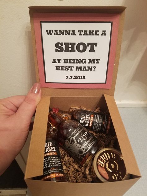 Groomsman Asking Gifts, Ways To Ask Someone To Be Your Best Man, Flower Man Proposal Ideas, Bestman Proposal Ideas, Bridal Party Gifts For Groomsmen, Men’s Proposal Boxes, How To Ask Someone To Be Your Best Man, Wedding Party Proposal Ideas For Men, Groomsmen Proposal Country