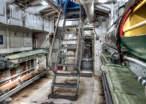 gato class submarine interior Submarine Interior, Interior Concept Art, Environment Photography, Spaceship Interior, Sci Fi Environment, Vehicle Interior, Interior Concept, Retail Interior, Industrial Buildings