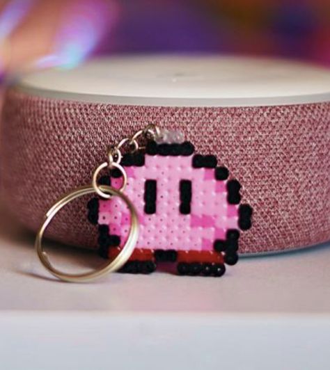 Mini Fuse Beads Ideas, Hama Bead Keychain, Perler Bead Light Switch Frames, Hamma Beads Ideas Aesthetic, Pixel Art Keychain, Pearler Bead Designs Small, Matching Perler Beads Ideas, Kirby Perler Bead Patterns, Perler Bead Keychain Ideas