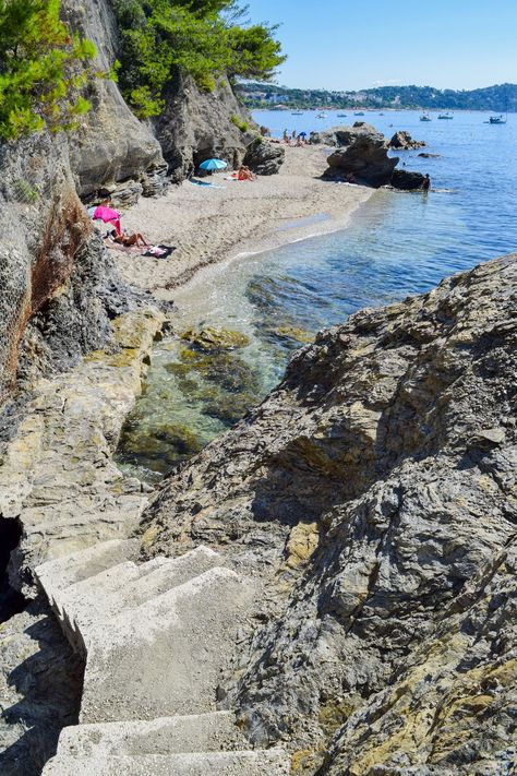 Plage De La Mitre, Toulon, France | Best Beaches in Var, France #traveltips #toulon #france #beaches Toulon France, Mediterranean Travel, France Provence, France Travel Guide, Travel Moments, Backpacking Europe, Travel Plan, Travel Pics, Travel Spots