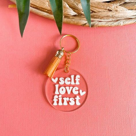 Keychain Photography Ideas, Keychain Photography, Avalon California, Keychain Vinyl, Love Less, Coffee Keychain, More Self Love, Preppy Accessories, Craft Market Display