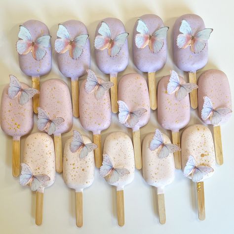 Cakesicle Stand, Cake Pops Birthday, Butterfly Cakesicles Ideas, Pops Cake, Birthday Cakesicles, Baby Shower Cakesicles, Butterfly Half Birthday, Butterfly Cake Pops, Butterfly Cake Pops Birthday