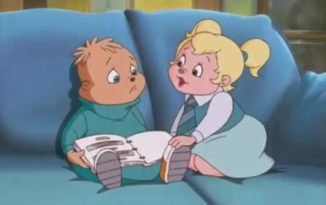 Chipettes Eleanor, Theodore And Eleanor, Chipmunks And Chipettes, Theodore Seville, Black Cartoons, Fav Cartoon, Nerd Aesthetic, The Chipettes, Pig Girl