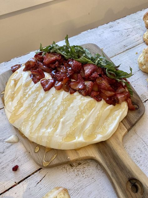 This Whipped Feta dip is covered in Balsamic Roasted Strawberries and will make all your guests mouth water. Balsamic Roasted Strawberries, Dinner Date Recipes, Whipped Feta Dip, Feta Recipes, Roasted Strawberries, Feta Dip, Whipped Feta, Strawberry Dip, Party Food Appetizers