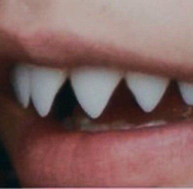 Pointy Teeth Aesthetic, Eijirou Kirishima Aesthetic, Kazuichi Souda Aesthetic, Kirishima Teeth, Grell Aesthetic, Grell Sutcliff Aesthetic, My Hero Academia Aesthetic, Kirishima Aesthetic, Ghoul Aesthetic