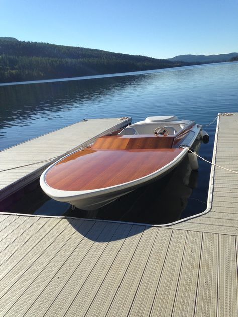 Wooden Speed Boats, Riva Yachts, Mahogany Boat, Riva Boat, Yatch Boat, Vw Sedan, Classic Wooden Boats, Vintage Boats, Cool Boats