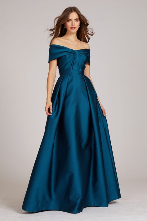 Evening Gowns With Sleeves, Prom Dresses Elegant, Teri Jon, Purple Prom Dress, Plus Size Party Dresses, Prom Dresses Gowns, Groom Dresses, Mob Dresses, Taffeta Dress