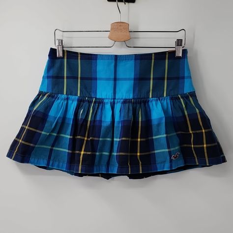 Plaid Skirt With Side Zip Closure Unlined New With Tag Flat Lay Approx. Measurements Waist 15" Length 13" Y2k Plaid Skirt, Grunge Academia, Plaid Skirt, Plaid Skirts, Flat Lay, Side Zip, Hollister, Fashion Inspo, Color Blue