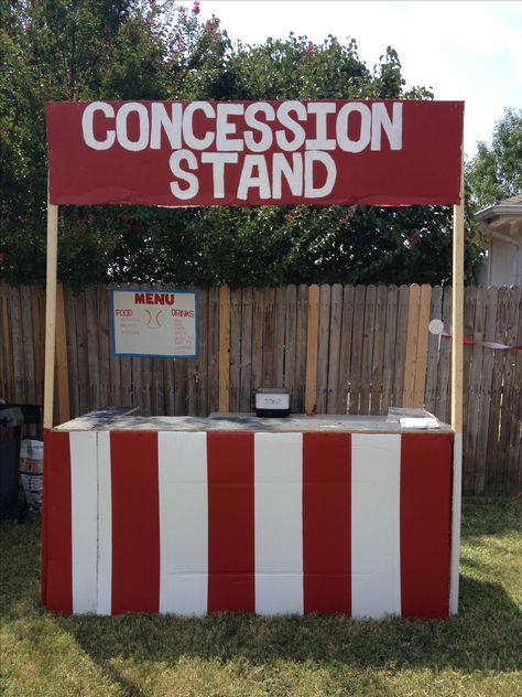 Kaden's Backyard Baseball Party complete with concession stand, score board , and foul pole. We served hotdogs , nachos , and popcorn . Popcorn Stand Ideas Diy, Diy Movie Concession Stand, Party Concession Stand Ideas, Diy Popcorn Stand, Sports Concession Stand, Diy Concession Stand Ideas, Popcorn Stand Ideas, Concession Stand Party Ideas, Concession Stand Ideas Diy