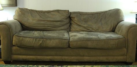 You can restore your old worn out couch for less than $10. Learn how to clean a microfiber couch and restuff it to make it look new again. Couch Reference Photo, Used Sofa, Couch Cleaning Solution, Assassins Musical, Couch Reference, Couch Painting, Cleaning Microfiber Couch, Classic Couch, Couch Art