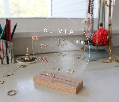 Wood Jewelry Stand, Room Decor Girl, Christmas Gift Daughter, Stand Jewelry, Display Jewelry, Daughter Christmas, Acrylic Jewelry, Diy Resin Art, Christmas Gifts For Girls