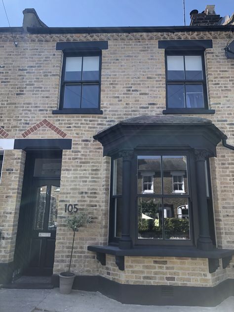 Anthracite grey sash windows London Victorian Terrace Victorian Sash Windows, Anthracite Windows Interior, Black Windows Exterior Uk, Black Sash Windows Exterior, Victorian Homes Uk, Painted Victorian House Exterior Uk, Victorian Windows Exterior, Black Sash Windows, Black Window Frames Exterior Houses