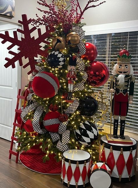 Nutcracker Christmas Tree Theme Ideas, Nutcracker Tree Theme, Diy Jumbo Christmas Ornaments, Nutcracker Christmas Tree Ideas, Mackenzie Childs Christmas Tree, Red Black And White Christmas Tree, Nutcracker Themed Christmas Tree, Pink Black Christmas, Checkered Christmas Tree