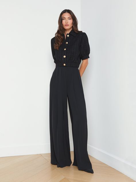 The Nova is your new go-to wide-leg trouser. Sharp front pleats offset the volume with a tailored crispness. The oversized cut creates a beautiful flow and movement. An invisible side zip keeps the silhouette smooth and ultra polished. This classic is the black pant you’ll pair with anything and everything. Luxury Timeless Bottoms For Workwear, Luxury Trendy Bottoms For Workwear, Luxury Sleek Bottoms For Workwear, Luxury Workwear Dress Pants With Standard Cut Leg, Luxury Classic Work Pants With Straight Hem, Black High Rise Dress Pants, Poses With Flared Pants, Black Trousers Business Casual, Chic Boss Lady Outfit