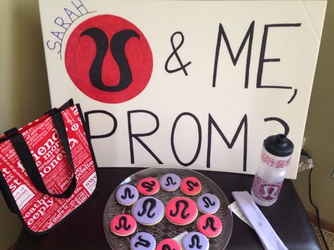 Lulu lemon promposal Lulu Lemon Hoco Proposal, Lulu Lemon Promposal, Lulu Homecoming Proposal, Lulu Prom Proposal, Lulu Hoco Proposal, Lululemon Promposal, Lululemon Hoco Proposal, Hoco Sign Ideas, Prom Signs