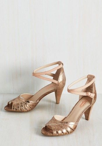 Rose Gold Heels, Metallic Rose Gold, Seychelles Shoes, Elegant Heels, Melissa Shoes, Bridesmaid Shoes, Pink Solid, Retro Shoes, Floral Bridal Shower