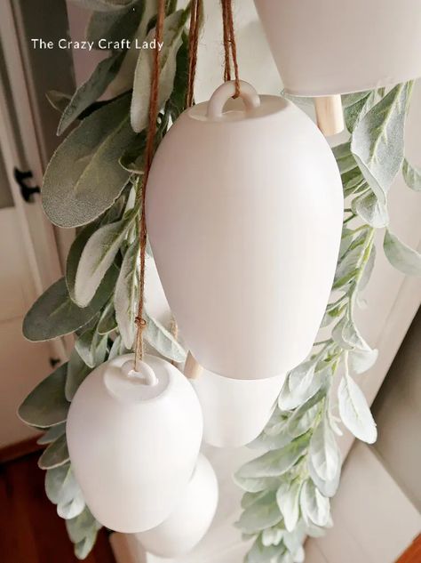 DIY modern white Christmas bells Modern Christmas Crafts Diy, Elegant Ornaments Diy, Diy Pottery Barn Christmas Decor, Diy Glass Christmas Tree, Diy Bell Ornaments, Wine Christmas Ornaments, Wine Glass Crafts Diy Ideas, Diy Glass Ornaments Christmas, Pottery Barn Christmas 2023