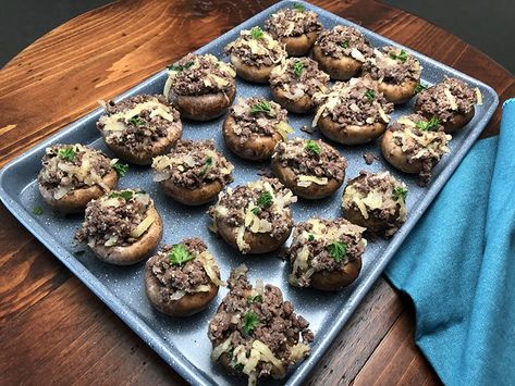 Stuffed Mushroom Appetizers, Elk Backstrap, Steak Roulade, Ground Elk Recipes, Elk Steak, Crowd Pleasers Recipes, Backstrap Recipes, Jalapeno Burger, Elk Recipes