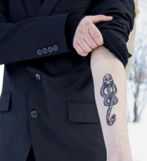 Dark Mark Tattoo, Slytherin Tattoo, Harry Potter Snape, Tattoo Harry Potter, Dark Mark Tattoos, Rabastan Lestrange, Hp Tattoo, Mark Tattoo, Harry Potter Tattoos